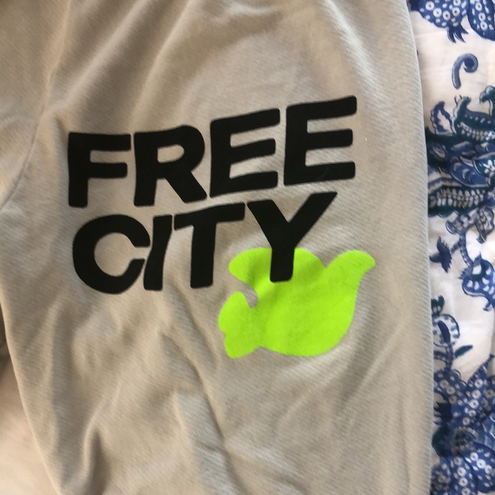 Free city sweatpants